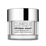 کرم روز آبرسان ترمیم کننده و ضد چروک اسمارت کلینیک حاوى spf15